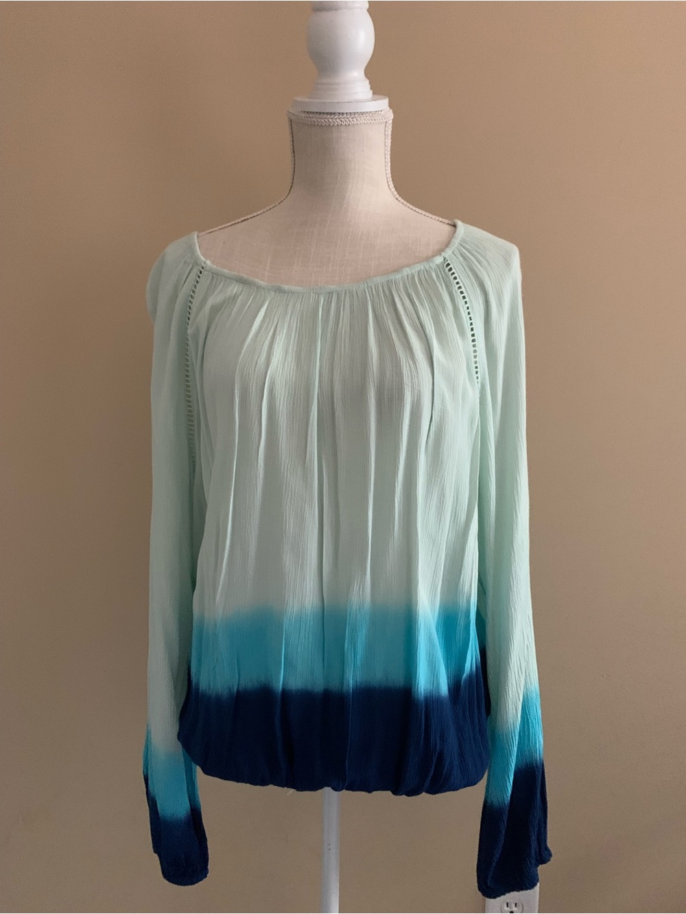 Off Shoulders Mint to Navy Ombre Long-Sleeve Blouse Top